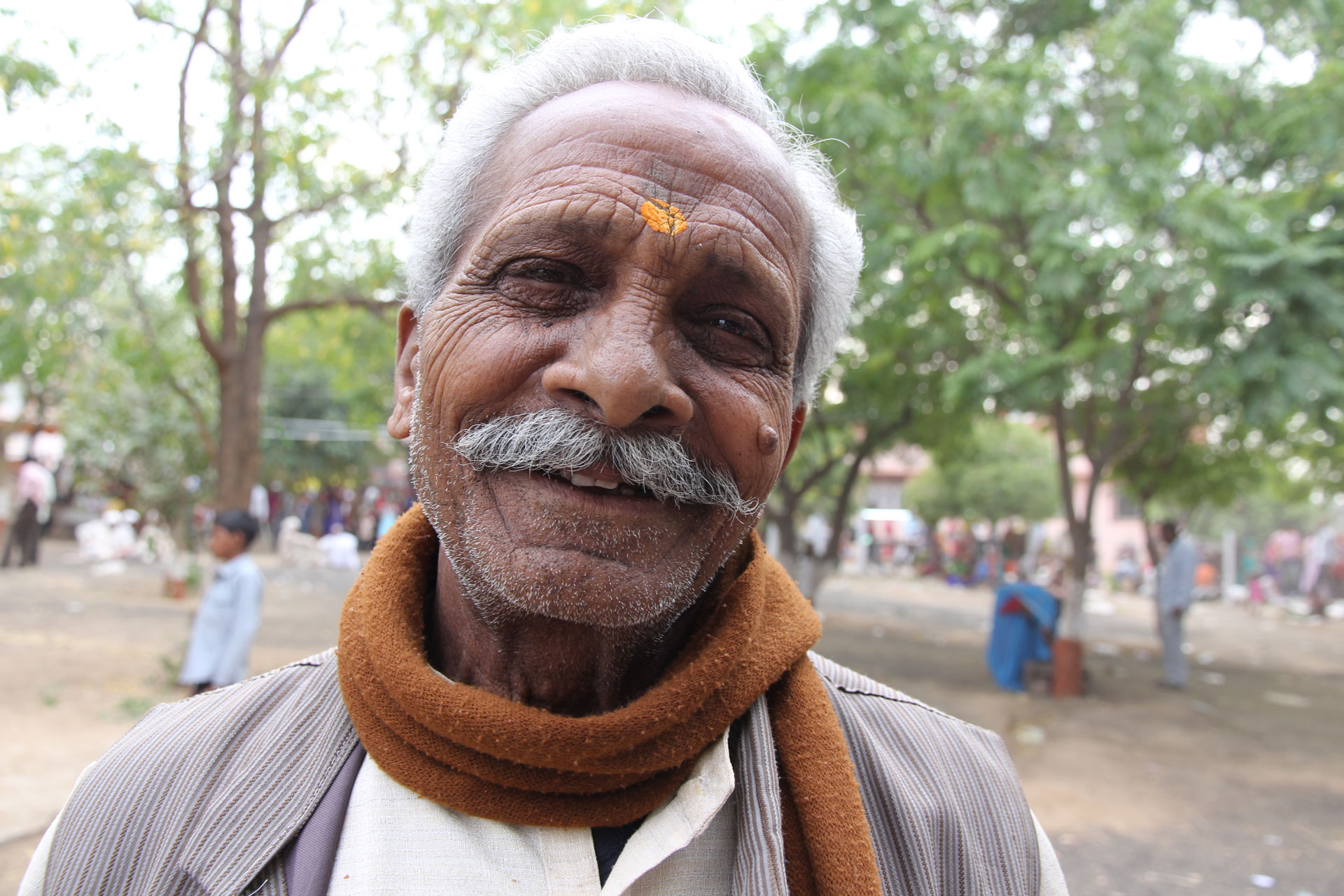 Rajput (radzsput) férfi a Holi hindu ünnepen